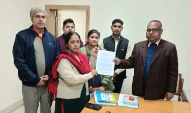 धार्मिक नगरी मथुरा में 'सनी लियोनी' के अशोभनीय कार्यक्रम पर रोक लगाने हेतु मांग