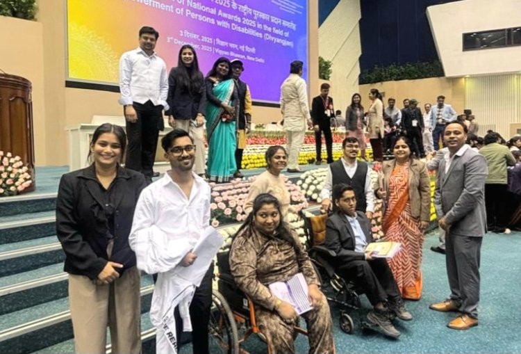 राष्ट्रपति के कार्यक्रम में पहुंचे नोएडा के दिव्यांग बच्चे, राष्ट्रीय पुरस्कार विजेताओं से मिलकर हुए प्रेरित