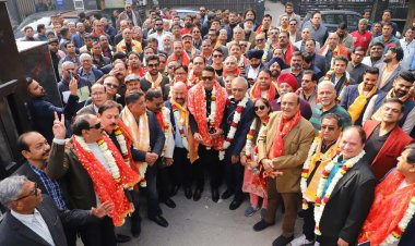 एनइए  चुनाव 2026-2028 : विपिन कुमार मल्हन एंव वी0के0 सेठ पैनल ने जमा किए नामांकन प्रपत्र