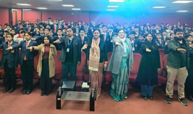 सेंट ज़ेवियर्स हाई स्कूल में सड़क सुरक्षा वर्ष–2026 के तहत जागरूकता कार्यक्रम का आयोजन
