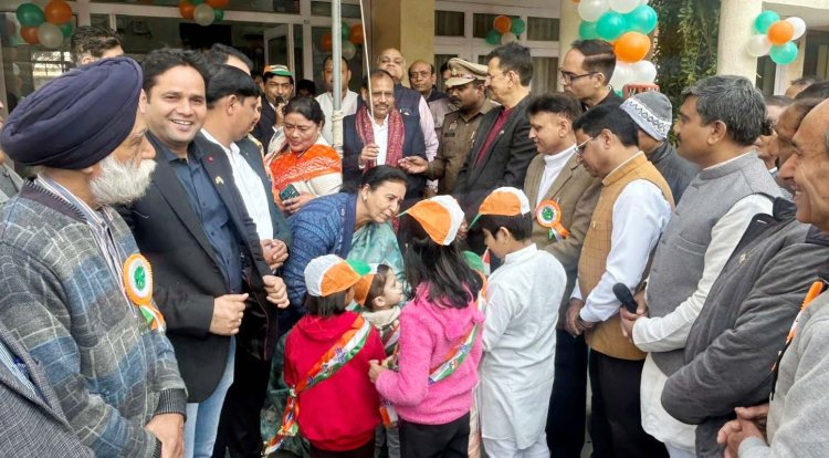 आरडब्लूए 55 ने सांस्कृतिक कार्यक्रम के साथ मनाया गणतंत्र दिवस