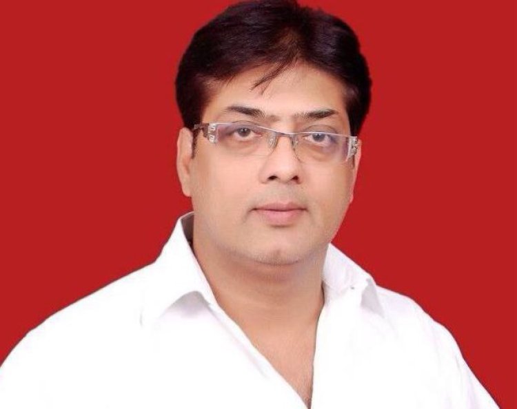 मध्यम वर्ग को ग़रीब बनाने का बजट हैं यें - दीपक विग