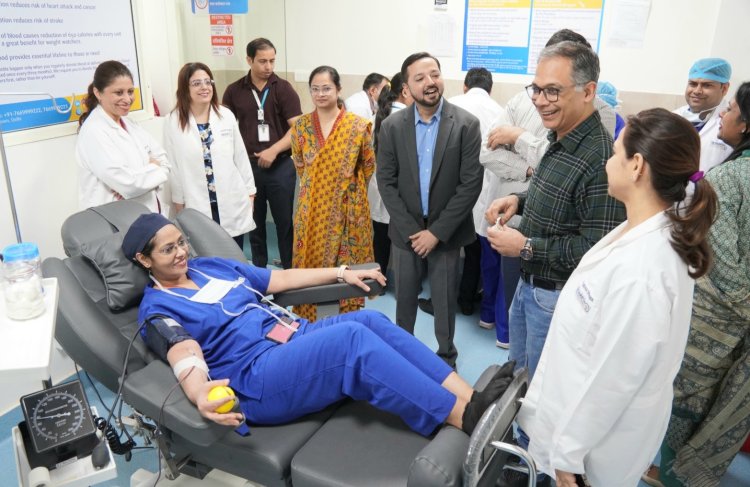 यथार्थ हॉस्पिटल में ब्लड सेंटर का शुभारंभ, 51 लोगों ने किया रक्तदान