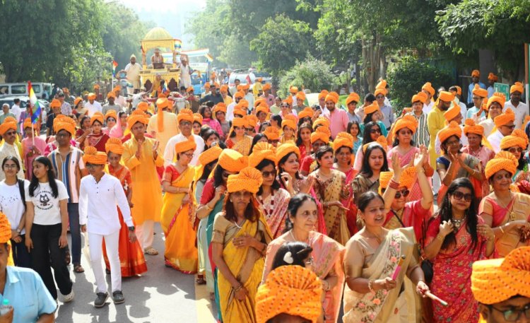 महावीर स्वामी के 2625 वें जन्म कल्याणक महोत्सव पर निकली विशाल शोभायात्रा