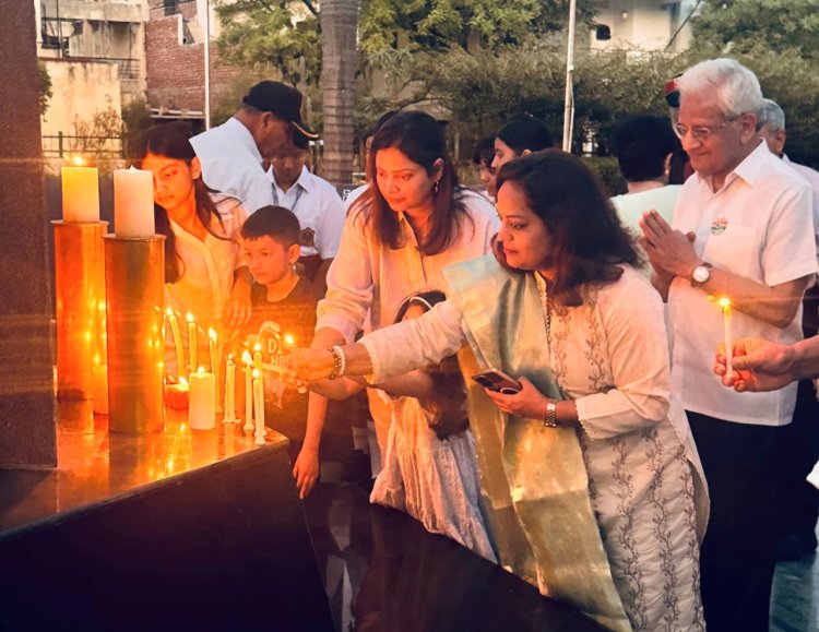 25वाँ समर्पण दिवस एक भावपूर्ण कैंडललाइट समारोह के साथ संपन्न