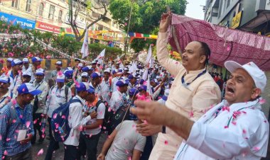 पेफी ने पुष्प वर्षा कर किया जनजाति सांस्कृतिक समागम शोभायात्रा का भव्य स्वागत