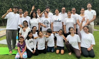 योग दिवस पर फ्रेंच आर्केड सोसाइटी निवासियों ने समझे योग करने के फायदे