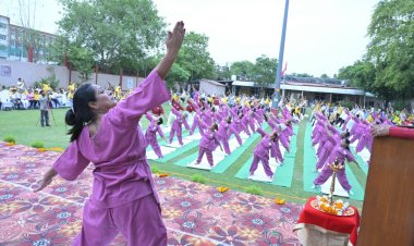 हजारों लोगों ने लिया प्लास्टिक मुक्त भारत का संकल्प, योग दिवस पर दिखी नई सोच