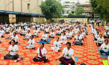 आरडब्ल्यूए 55 द्वारा अंतर्राष्ट्रीय योग दिवस का भव्य एवं सफल आयोजन