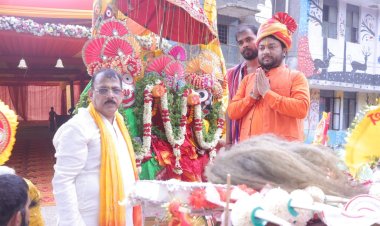 नॉएडा सेक्टर-61 के स्वर्ण क्षेत्र में बाहुड़ा यात्रा का हुआ आयोजन