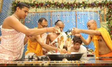 इस्कॉन नोएडा एक्सप्रेसवे ने भक्तिमय वातावरण में मनाया श्री कृष्ण जन्माष्टमी महोत्सव